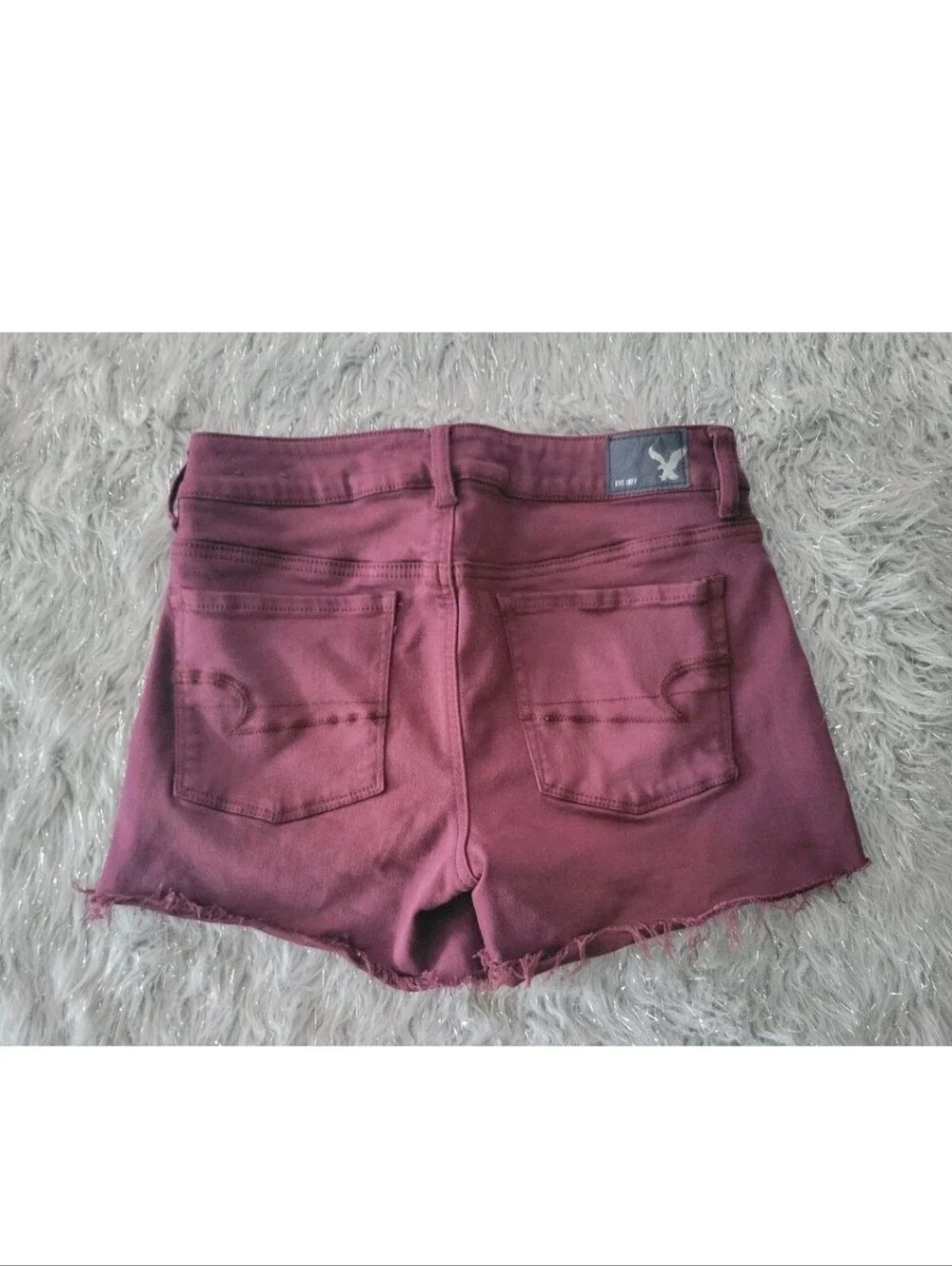 AMERICAN EAGLE Super Stretch Hi Rise Shortie Burgundy Maroon Raw Hem Shorts 8